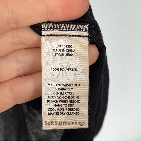 SOFT SURROUNDINGS Summer Fling Black Blouse Size Medium NWT - Picture 6 of 7